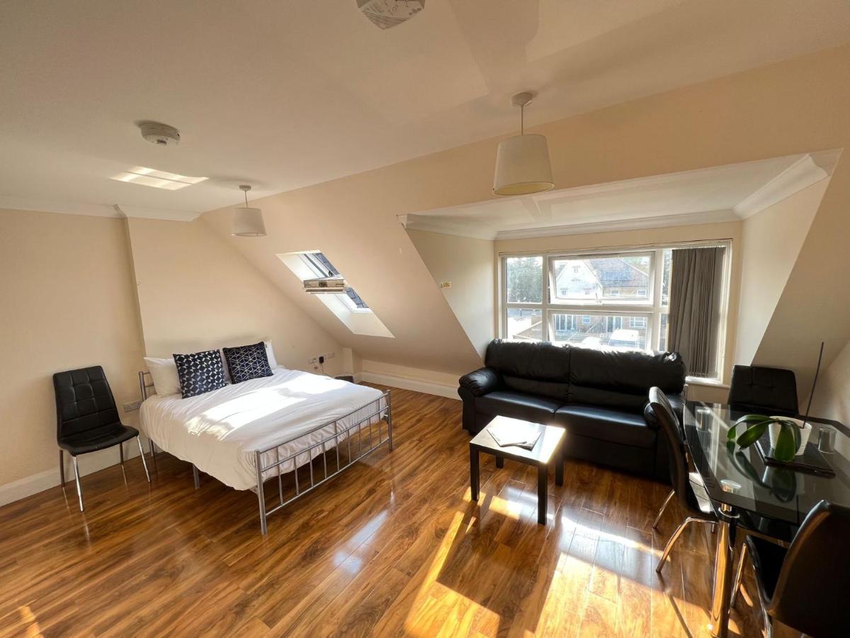 Rc Airport Rooms Stanwell Buitenkant foto