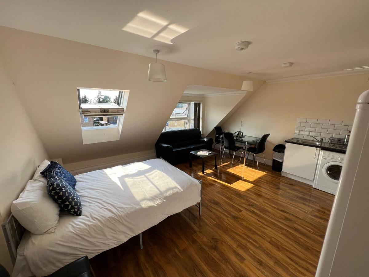 Rc Airport Rooms Stanwell Buitenkant foto