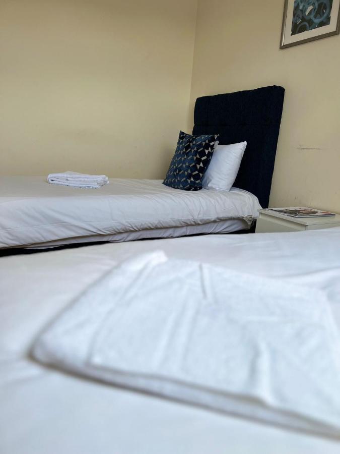 Rc Airport Rooms Stanwell Buitenkant foto